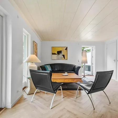 8169-praesto-bakkestien-25 * Præstø